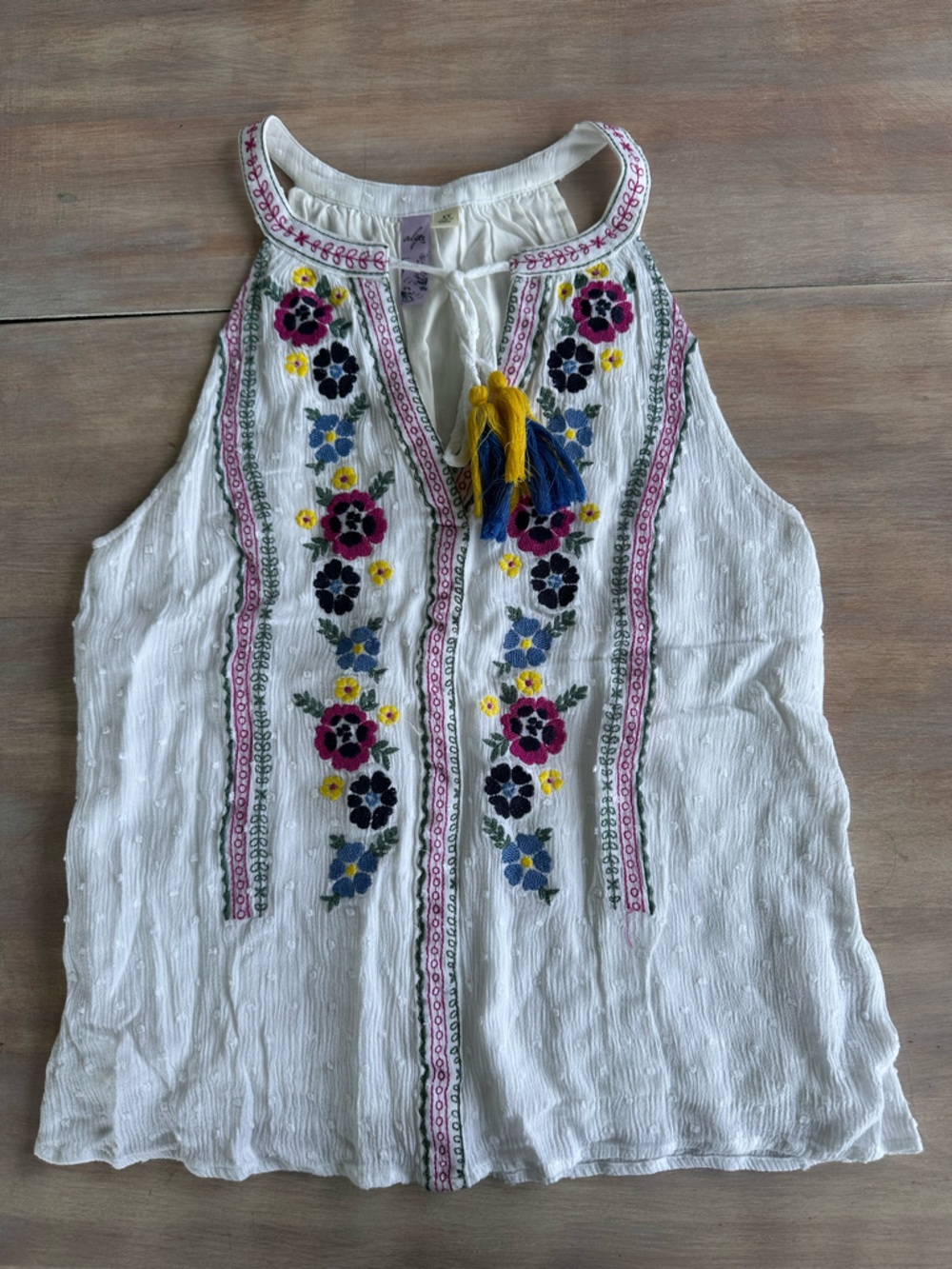 Boho Alya White floral Embroidered top with tassels XS